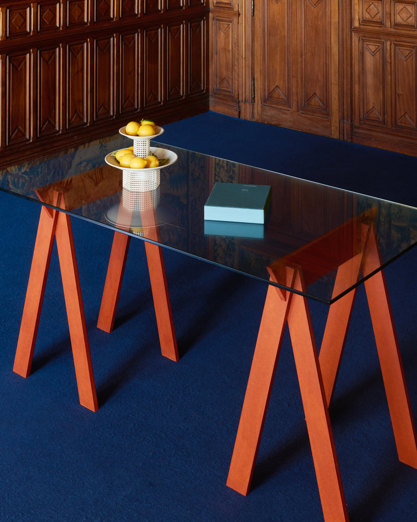 tréteaux pour bureau ou home office Rinku design personnalisables sur-mesure. design éco-conçu, made-in-france, bois valchromat orange tendance 